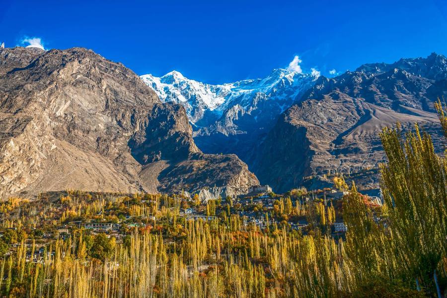 Autumn morning, Karimabad